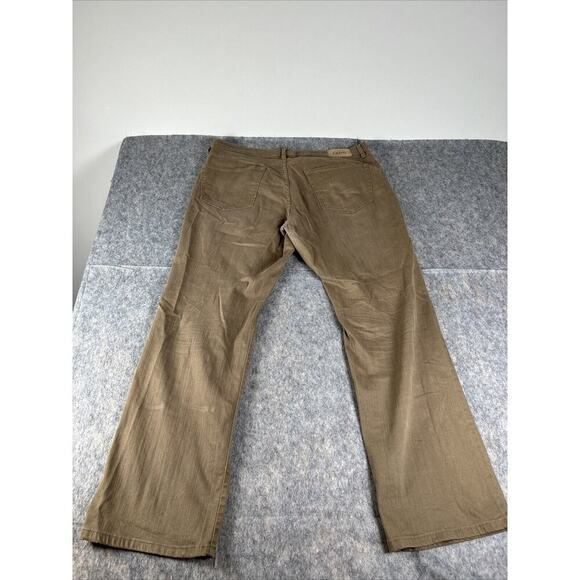 Izod Men's Jeans Comfort Stretch Relaxed Fit 5-Pocket, Brown Size 36x32 - Picture 8 of 13